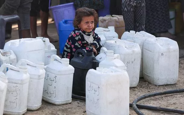 Após lançar novos ataques, Israel deve interromper ajuda para a Faixa de Gaza