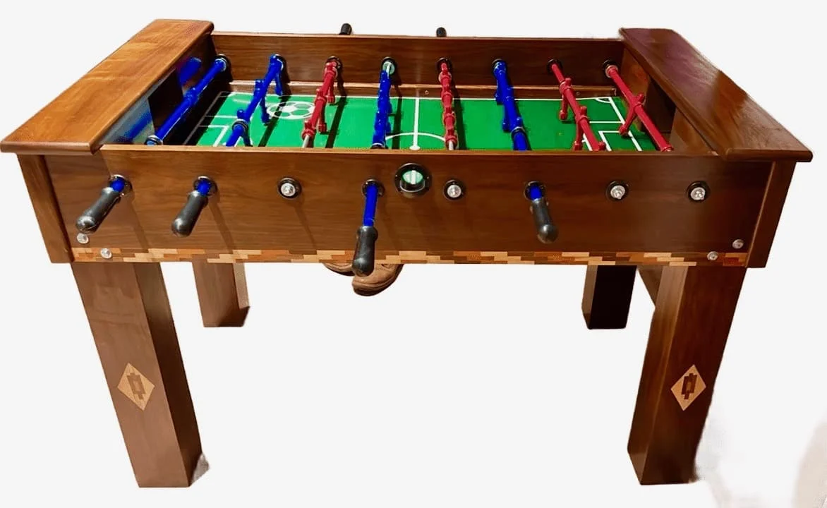 Muito prazer, eu sou uma mesa de pebolim