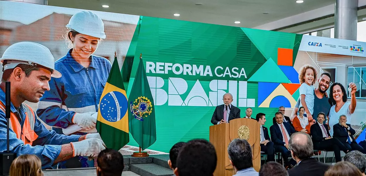 Lula durante lançamento do programa Reforma Casa Brasil