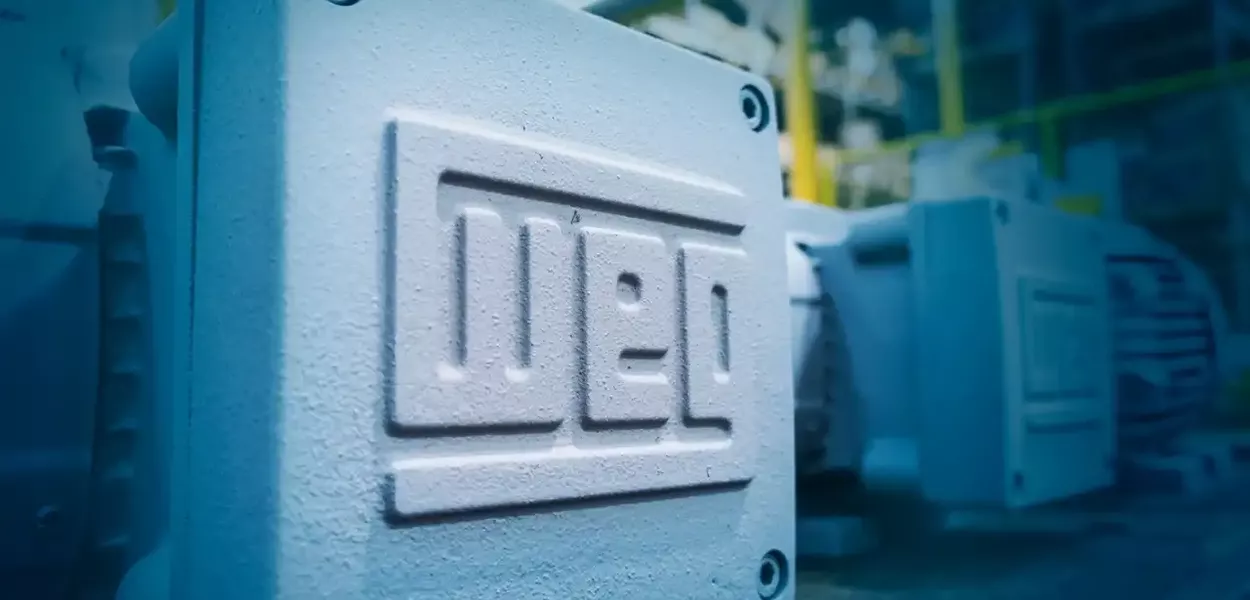 Logo da WEG em um motor