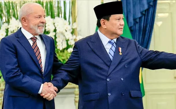 Lula defende comércio em moedas locais com Indonésia e confirma que disputará quarto mandato