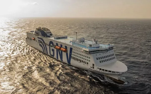 China entrega seu primeiro navio de grande porte movido a energia limpa e com interior totalmente nacionalizado