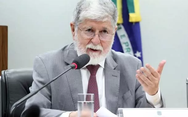 "Não pode haver risco de guerra na América do Sul", diz Celso Amorim