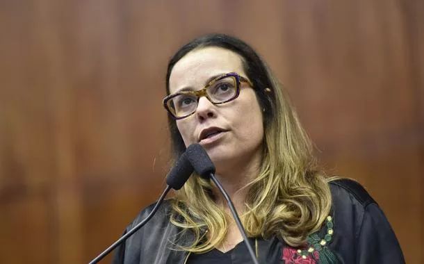 Zero Hora admite uso político de “briga familiar” para atingir Juliana Brizola