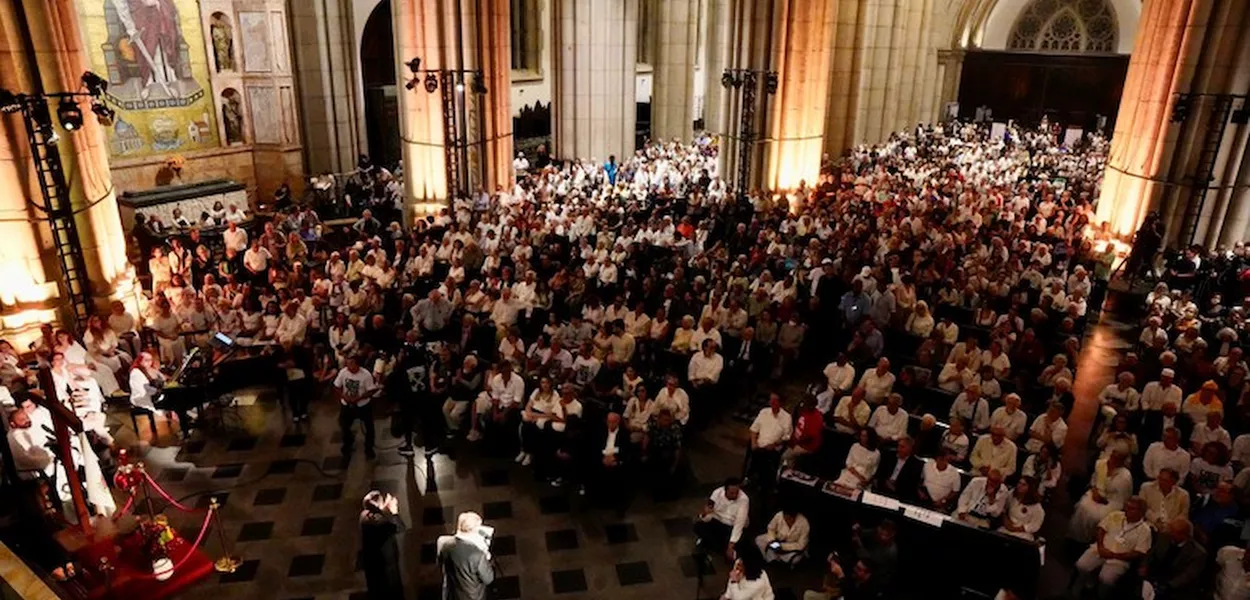 Presidente em exercício, Geraldo Alckmin, durante discurso no ato em memória às vítimas da ditadura na Catedral da Sé 