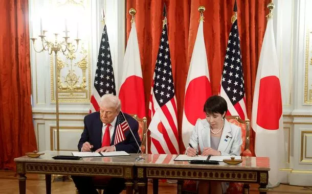 Trump assina no Japão acordos militares e de terras raras para combater China