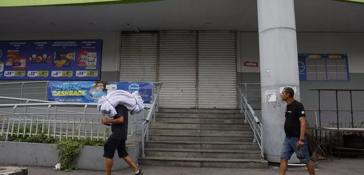 Rio de Janeiro (RJ), 28/10/2025 - Durante operação policia contra o Comando Vermelho, bandidos ordenam fechamento de comércio. Foto: Fernando Frazão/Agência Brasil