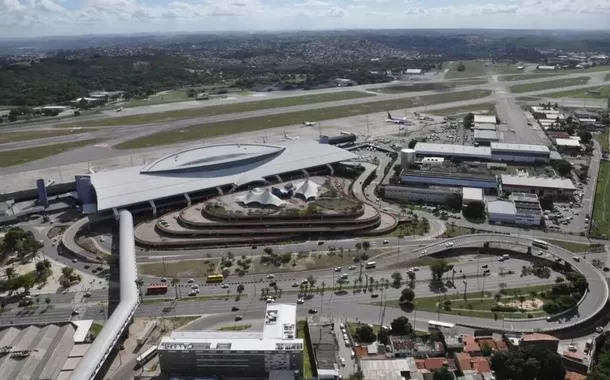 Ministério realiza leilão para concessões de 13 aeroportos