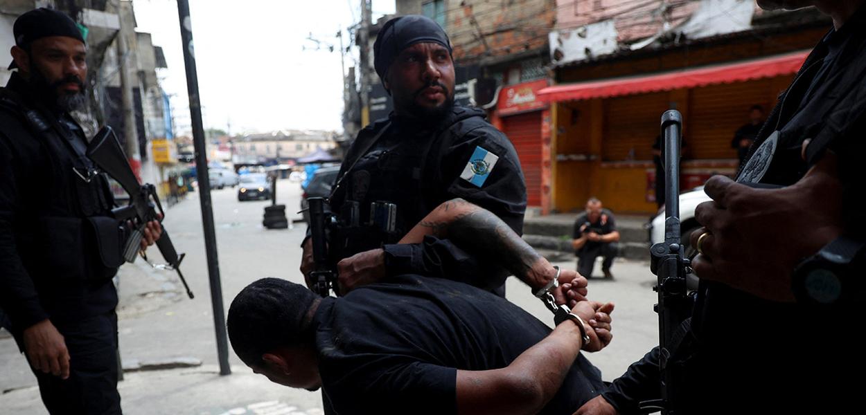 URGENTE: Polícia do RJ Intensifica Ofensiva Contra o Comando Vermelho em Operação Explosiva!