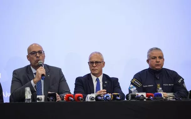 “Narcoterrorismo”: chefe da polícia do Rio usa retórica de Trump após chacina
