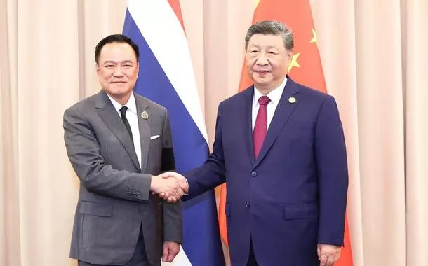 Xi Jinping diz que China está disposta a fortalecer a sinergia das estratégias de desenvolvimento com a Tailândia
