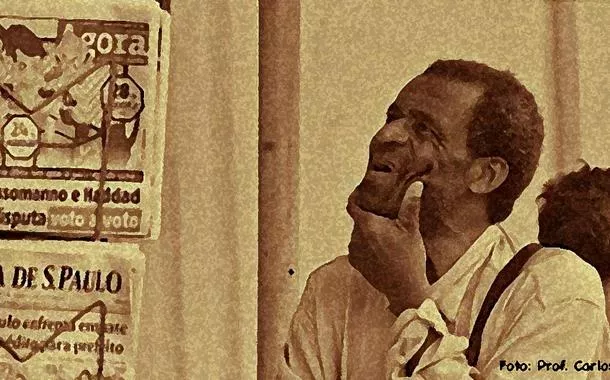 Quem lê tanta notícia?