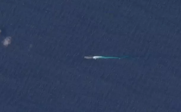 Imagens de satélite mostram navios de guerra americanos se aproximando da Venezuela