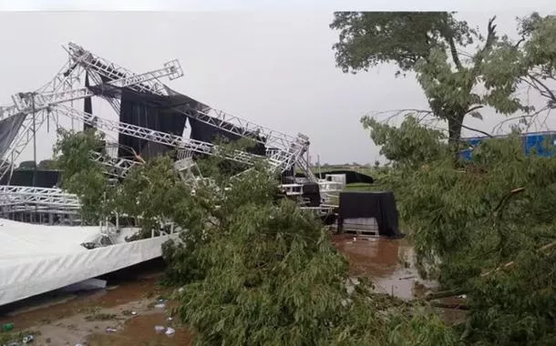 Temporal com ventos de 95 km/h derruba estrutura de festa universitária no interior de SP e deixa um morto (vídeo)