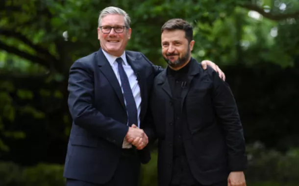 Keir Starmer e Zelensky