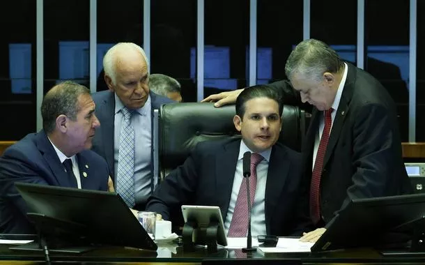 Brasília-DF - 04/11/2025 - Sessão da Câmara dos Deputados 