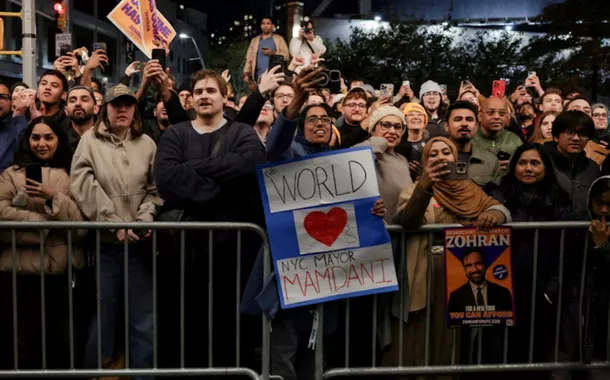Democratas vencem eleições-chave e desafiam domínio de Trump