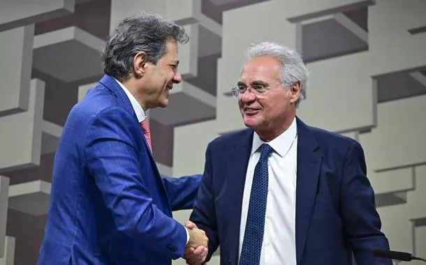 O ministro da Fazenda, Fernando Haddad, e o senador Renan Calheiros 
