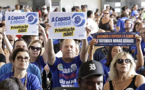 Assembleia de MG aprova PEC que elimina consulta para privatização da Copasa