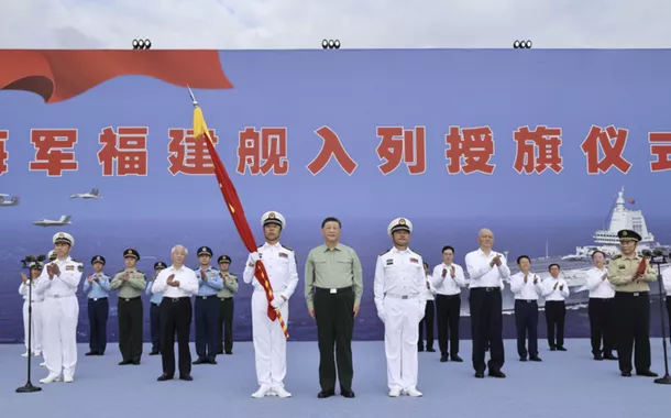 Fujian: China estreia o primeiro porta-aviões equipado com catapultas eletromagnéticas