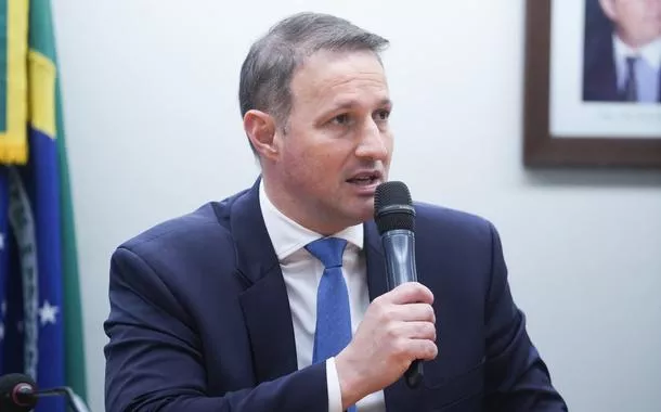 Derrite sabota projeto contra facções, enviado por Lula à Câmara, e equipara grupos criminosos a "terroristas"