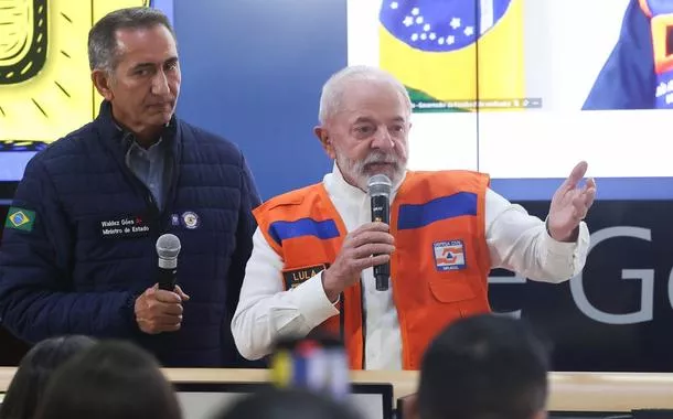 Lula garante "auxílio que for necessário" à população do Paraná afetada por ciclone
