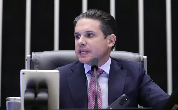 El presidente de la Cámara de Representantes, Hugo Motta (Republicanos-PB), durante el debate y la votación de las propuestas legislativas en el pleno de la Cámara - 04/11/2025