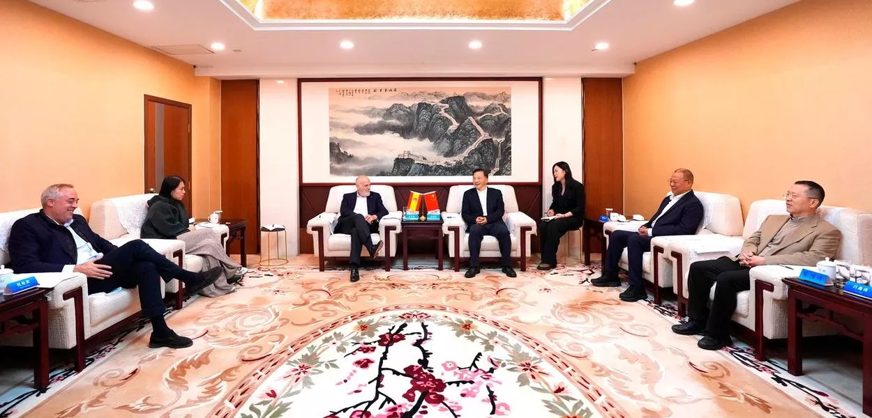 Presidente do CMG reúne-se com presidente da LaLiga