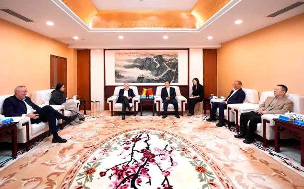 Presidente do CMG reúne-se com presidente da LaLiga