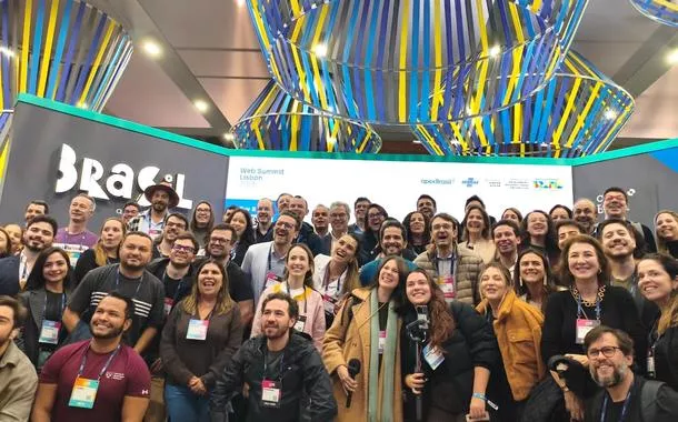 O presidente da ApexBrasil, Jorge Viana, com líderes de startups brasileiras