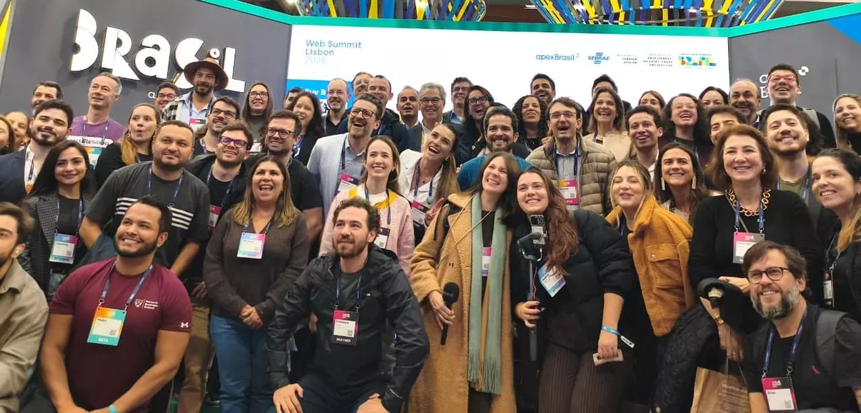 O presidente da ApexBrasil, Jorge Viana, com líderes de startups brasileiras