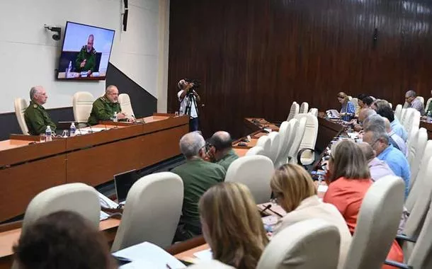 Reunião entre autoridades cubanas