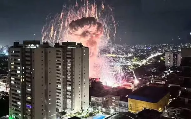 Explosão em depósito clandestino de fogos deixa um morto em SP (vídeos)