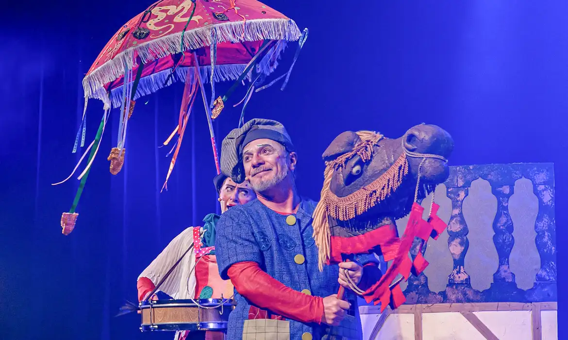 Lula envía el lunes al Congreso su nuevo Plan Nacional de Cultura.