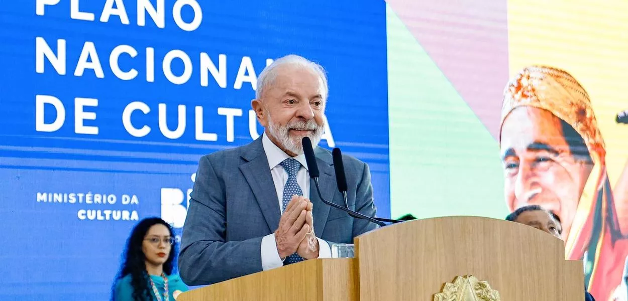 “Vocês representam a alma do Brasil”, diz Lula ao enviar novo plano de cultura ao Congresso