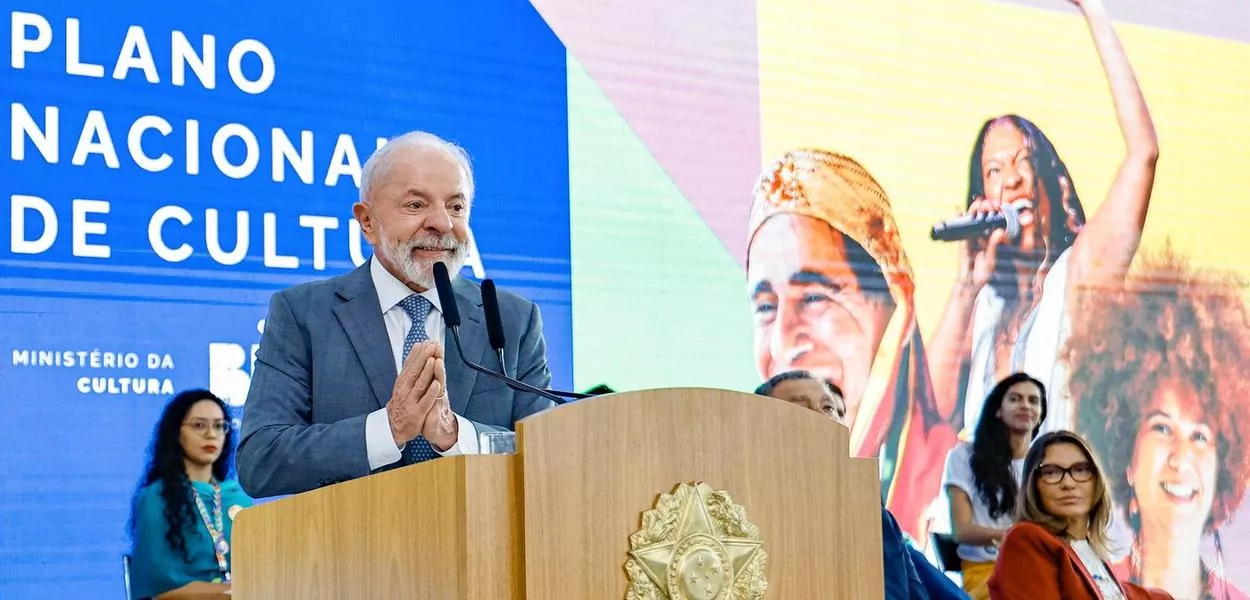 Presidente da República, Luiz Inácio Lula da Silva, durante a Cerimônia de Entrega do Projeto de Lei do Plano Nacional de Cultura (PNC 2025–2035). Salão Nobre do Palácio do Planalto – Brasília (DF)