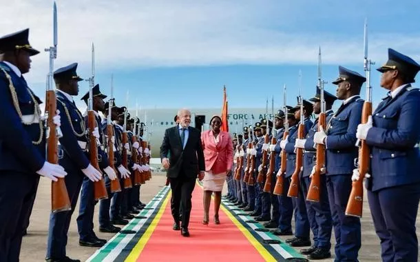 Lula chega a Moçambique para agenda oficial e celebra 50 anos de relações bilaterais
