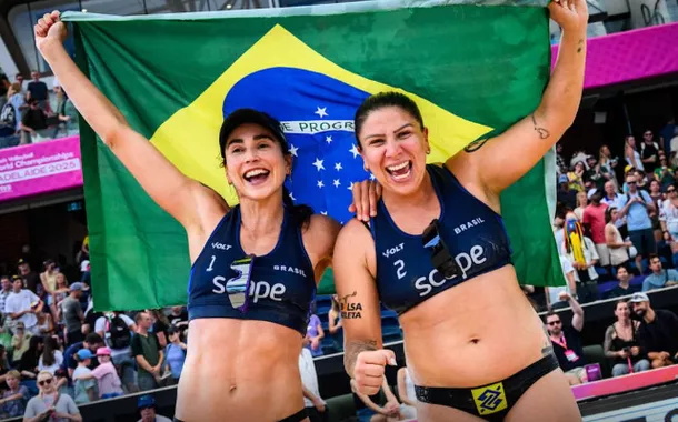 Carol Soberg e Rebecca faturam bronze no Mundial de vôlei de praia