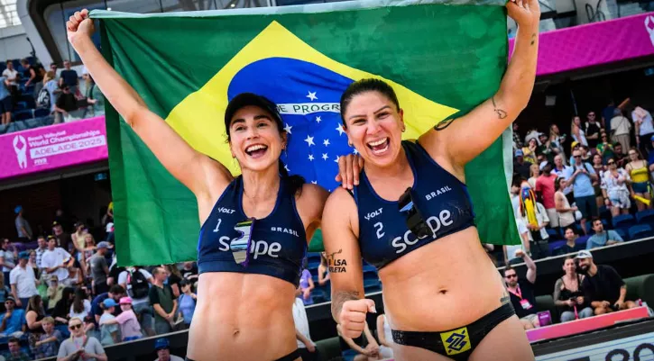 Carol Soberg e Rebecca faturam bronze no Mundial de vôlei de praia