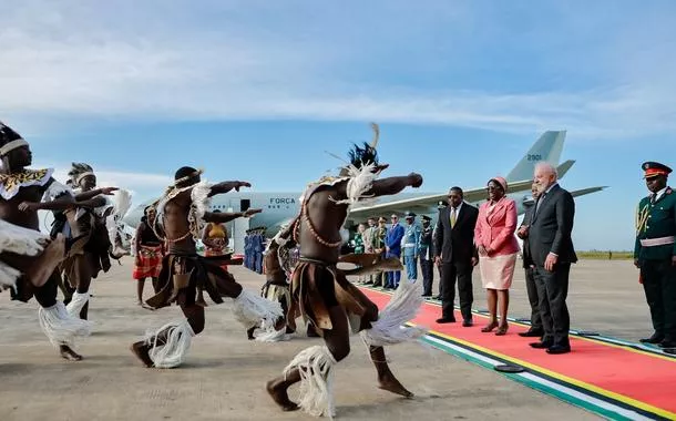 O presidente Luiz Inácio Lula da Silva chega a Maputo, Moçambique - 23/11/2025