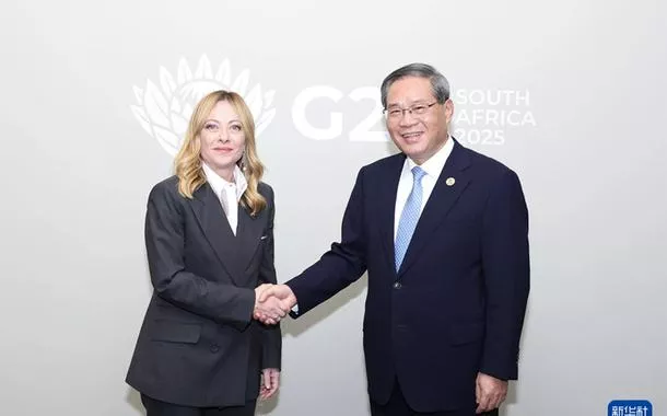 Li Qiang e primeira-ministra italiana se reúnem na África do Sul
