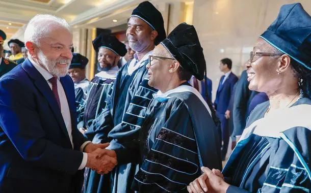 Luiz Inácio Lula da Silva em visita ao Centro Internacional de Conferências Joaquim Chissano, Maputo, Moçambique