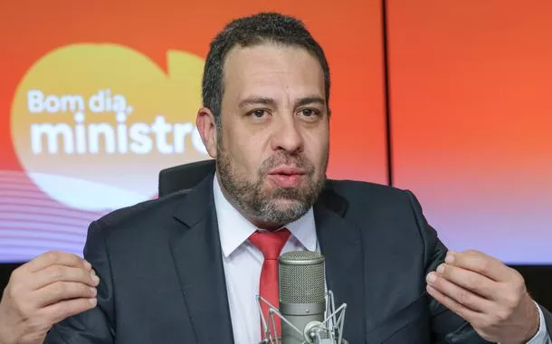 Boulos explica Governo na Rua: "aproximar os programas do Lula das pessoas e territórios"