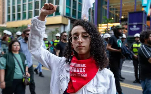 “Crise climática aumenta casamento infantil e violência contra a mulher”, alerta líder do Latinas por el Clima