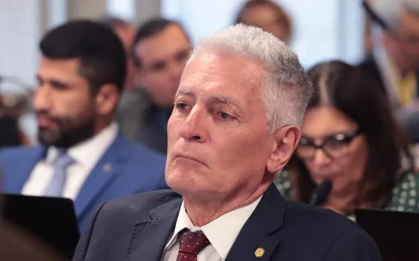 "Nikolas recebeu apoio e recursos da máfia do combustível", denuncia Rogério Correia