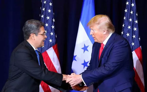 Trump anuncia indulto para o ex-presidente hondurenho Juan Orlando Hernández, condenado a 45 anos de prisão
