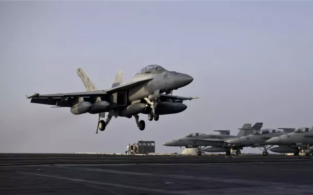 Caças estadunidenses F-16