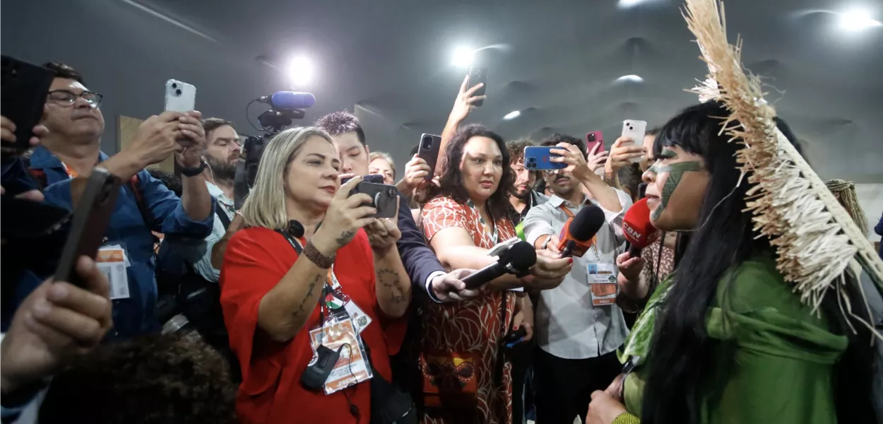 Luciana Oliveira, na cobertura da COP30