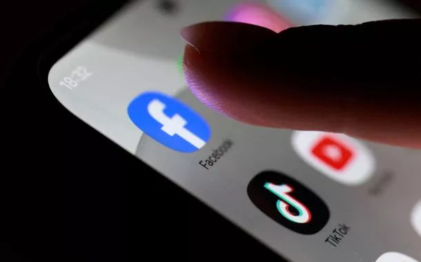 A disputa mar e terra pela geopolítica dos dados