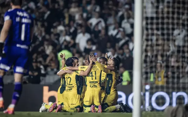Jogadores do Mirassol celebram vitória